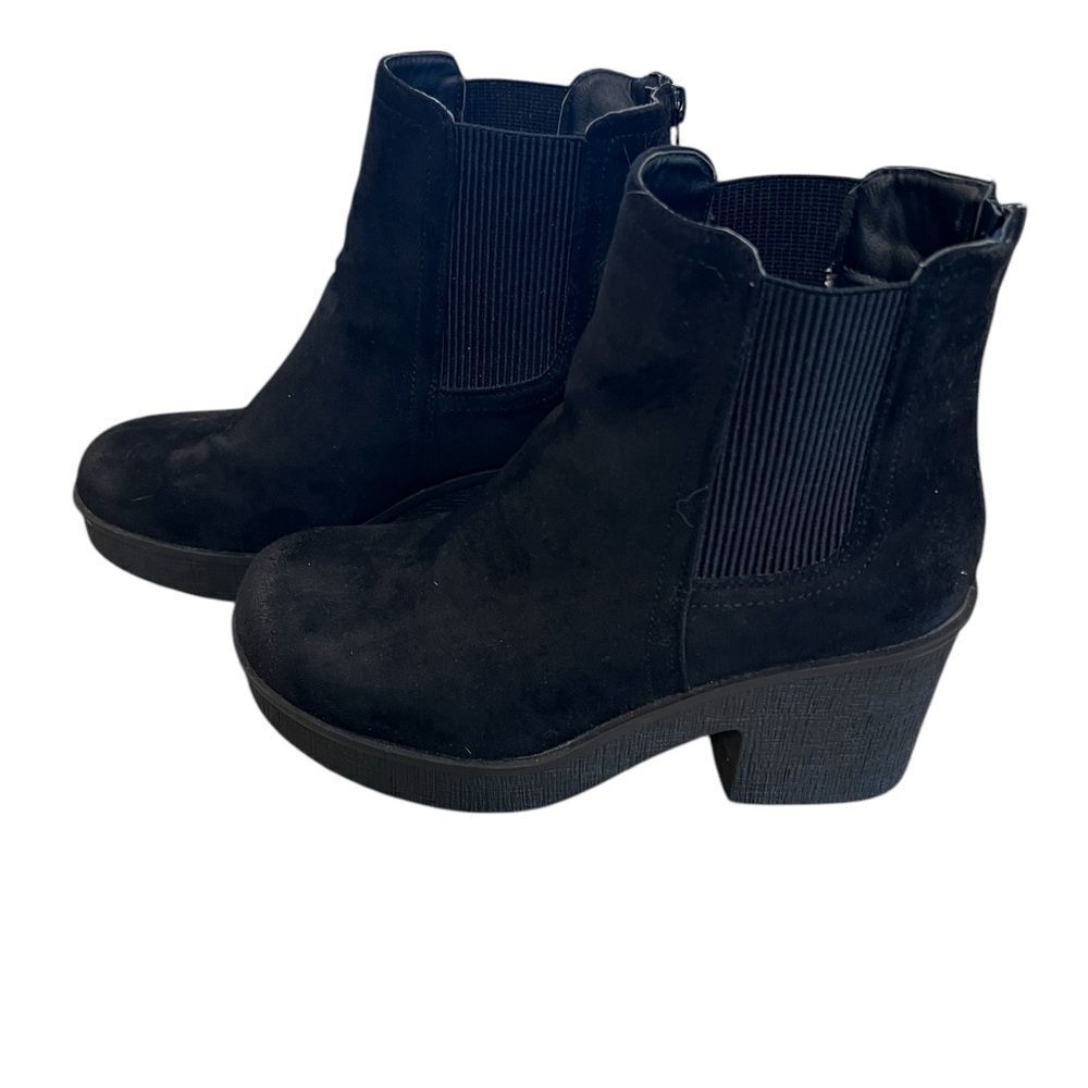 Pierre dumas ankle boots size 7.5